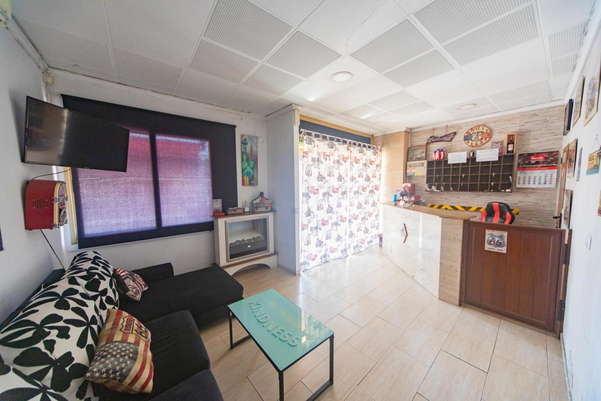 Hostal Virginia Favareta Bagian luar foto