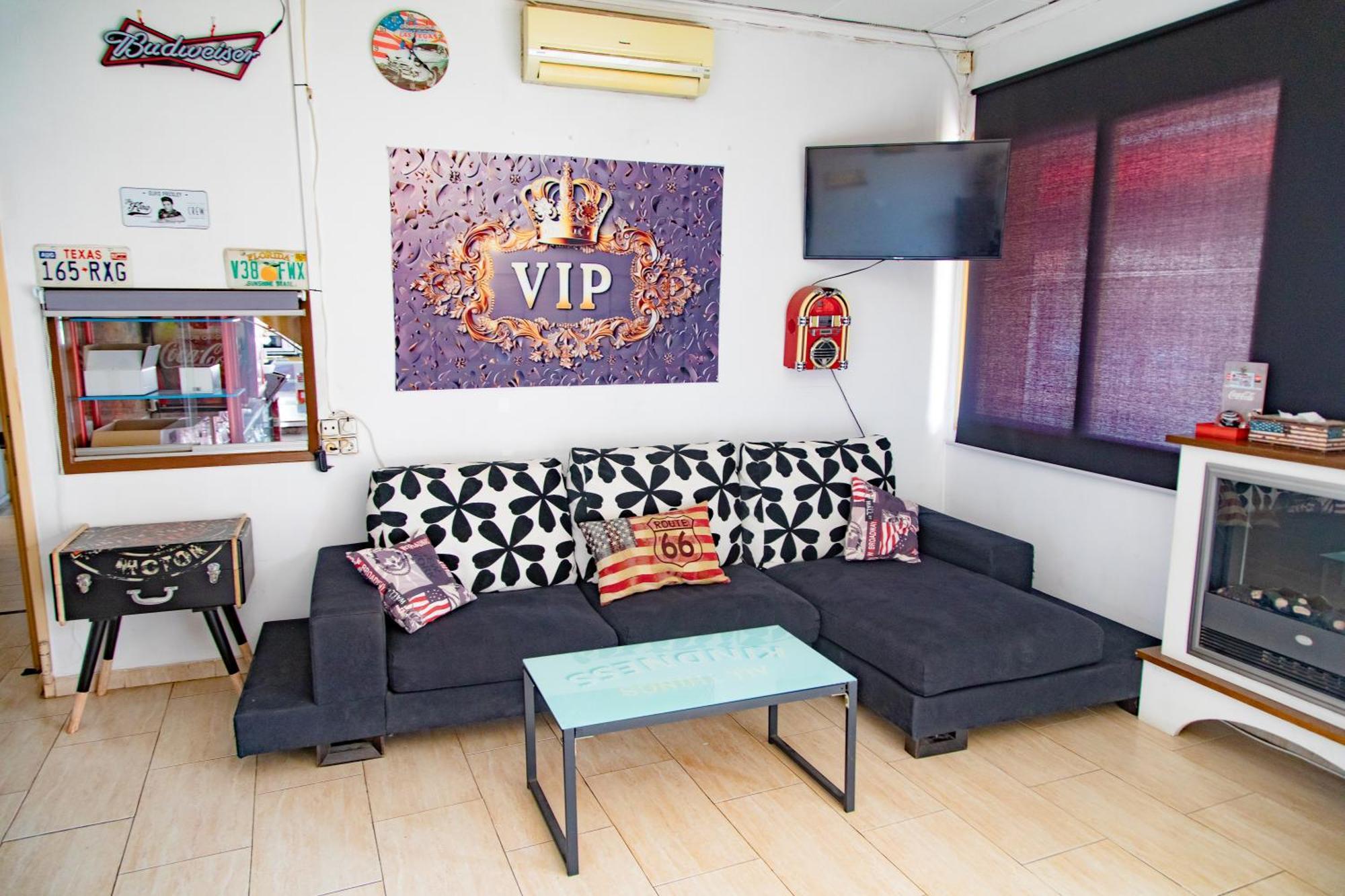 Hostal Virginia Favareta Bagian luar foto