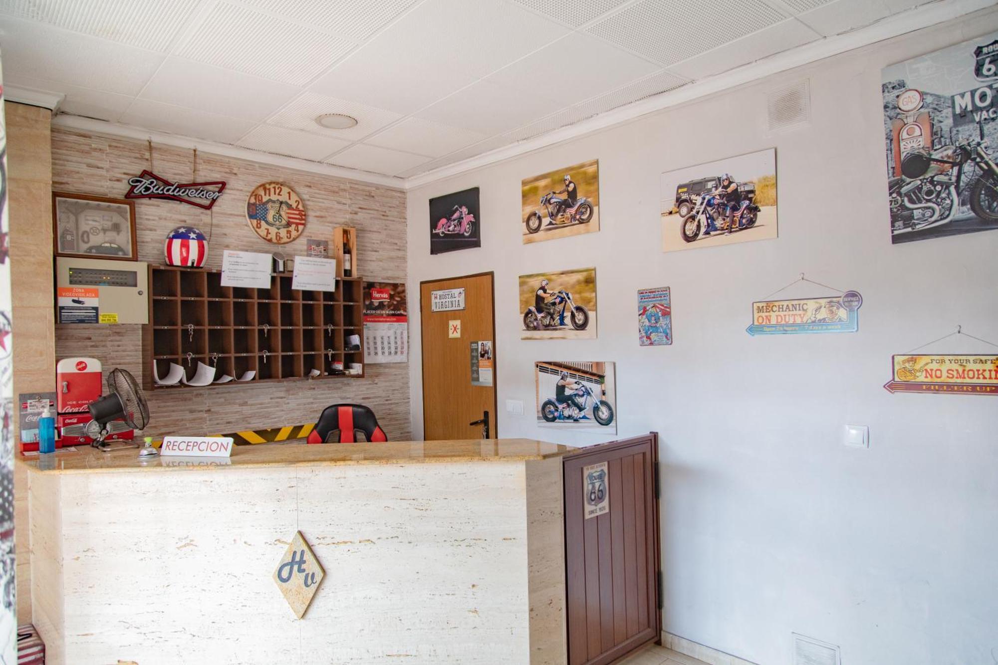 Hostal Virginia Favareta Bagian luar foto