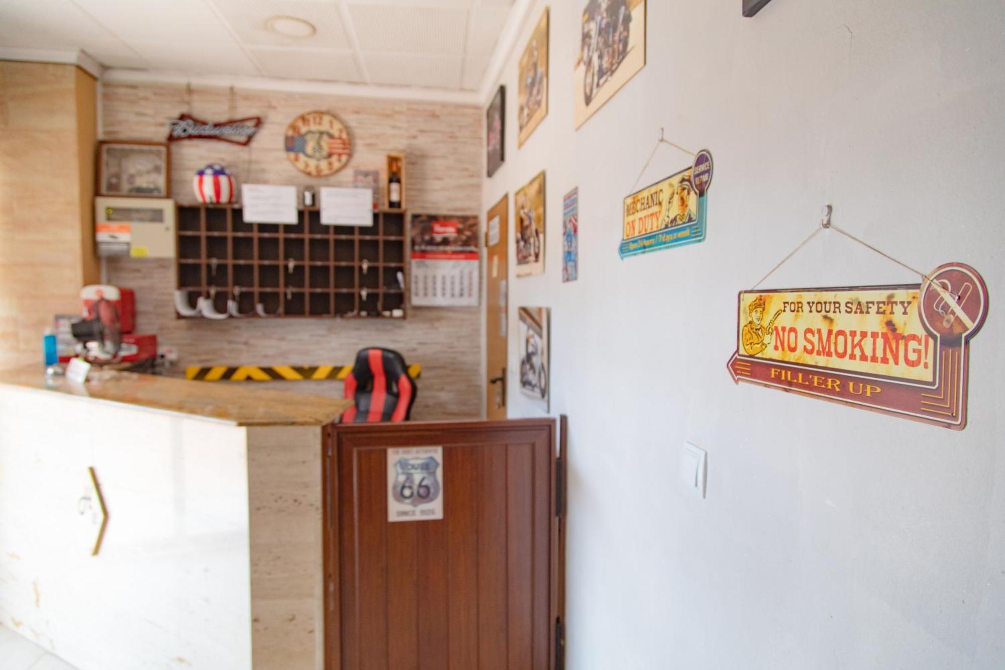 Hostal Virginia Favareta Bagian luar foto