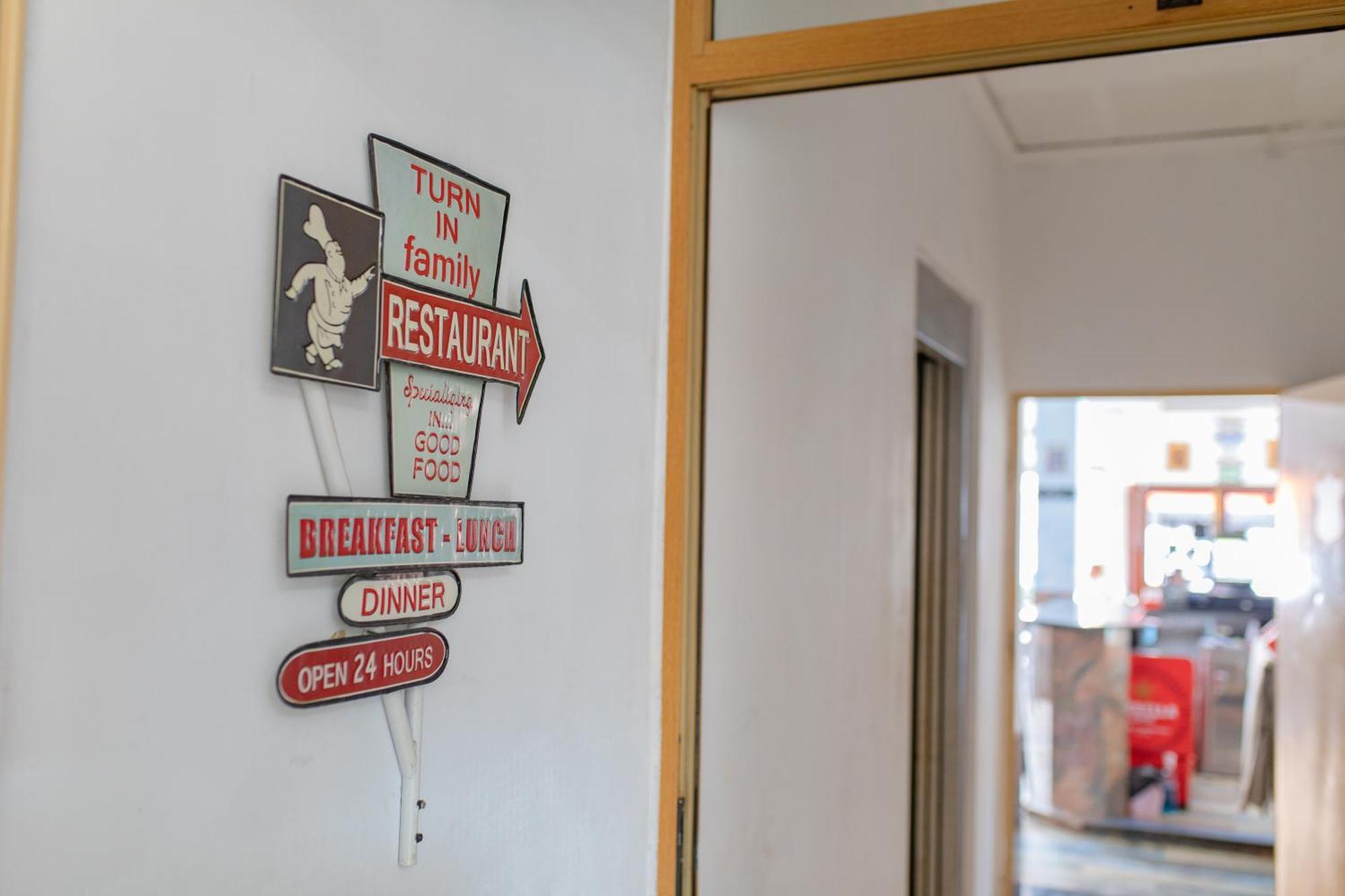 Hostal Virginia Favareta Bagian luar foto